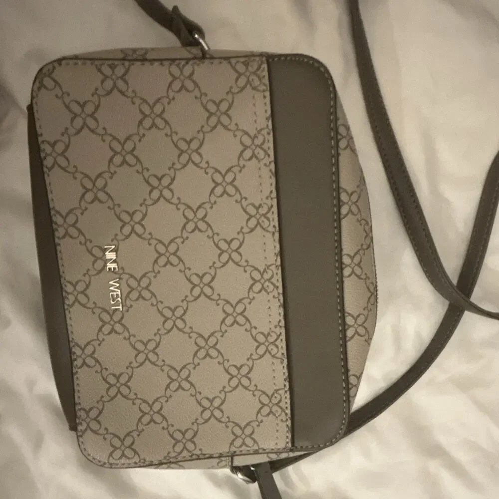Nine West Women's Shoulder Bag Purse Black Casual Everyday Bag